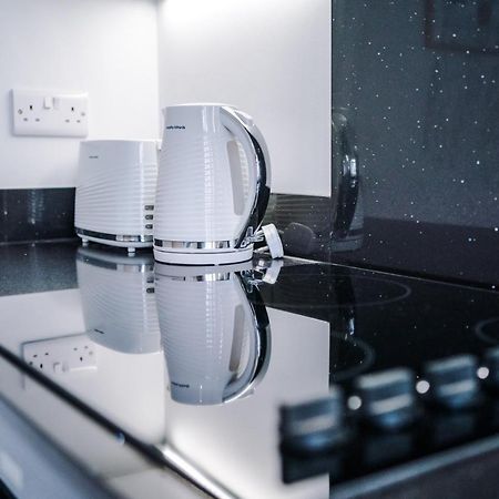 Parkview Place Serviced Apartment Ковентри Экстерьер фото