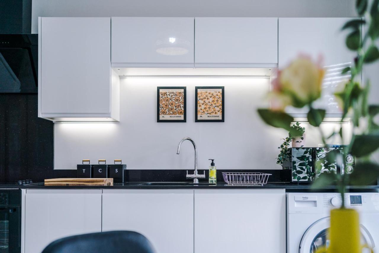 Parkview Place Serviced Apartment Ковентри Экстерьер фото